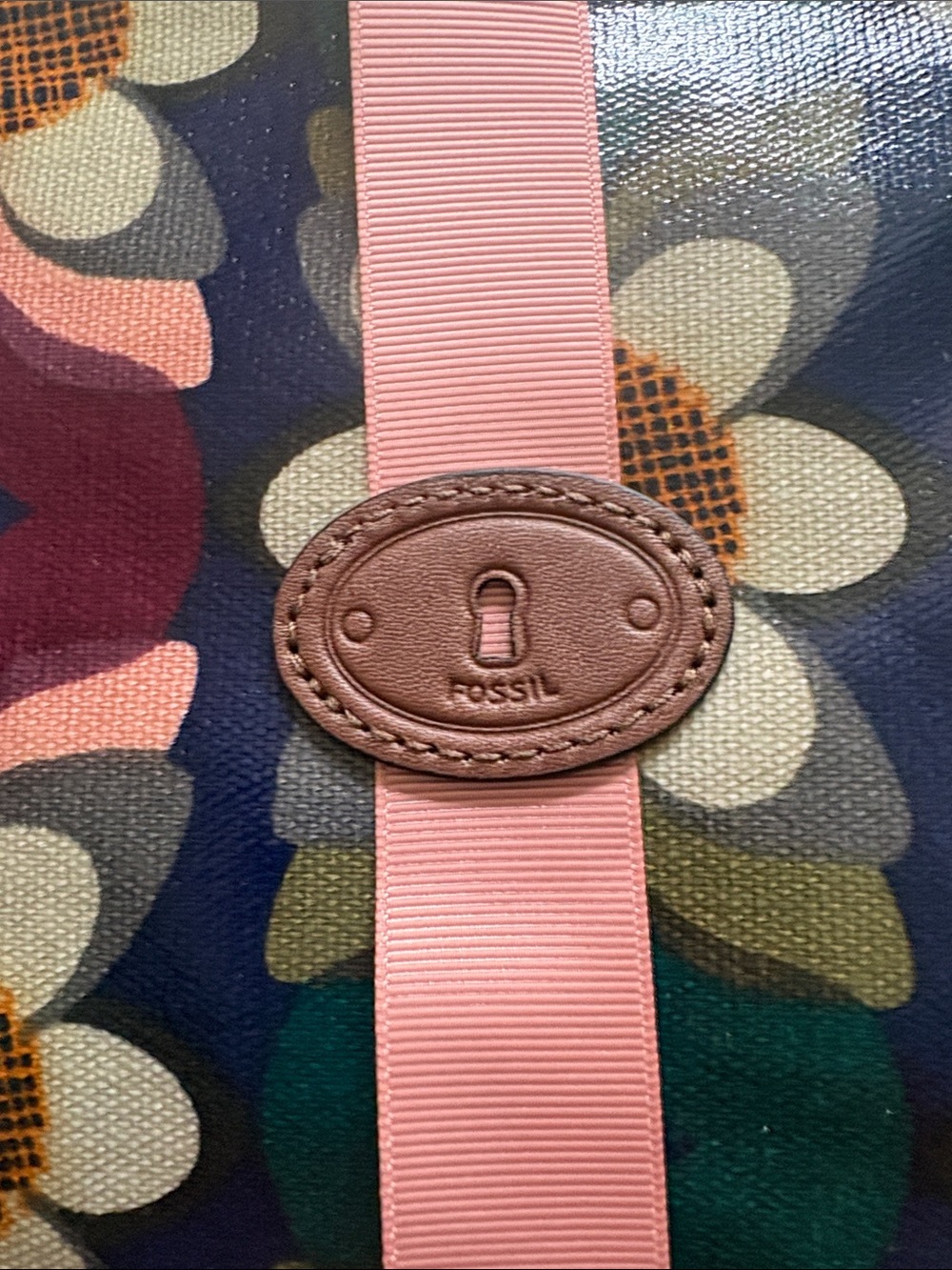Fossil Floral Multi-Pouch Clutch with Pink Bow - Picture 6 of 7